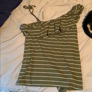 Old Navy one sleeve shirt